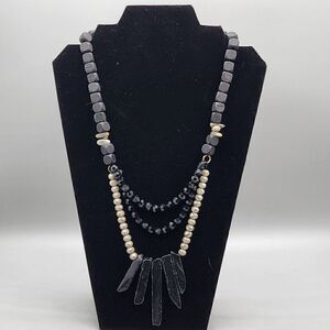 Unmarked Black and Gray Stone Look Necklace Rock Resin